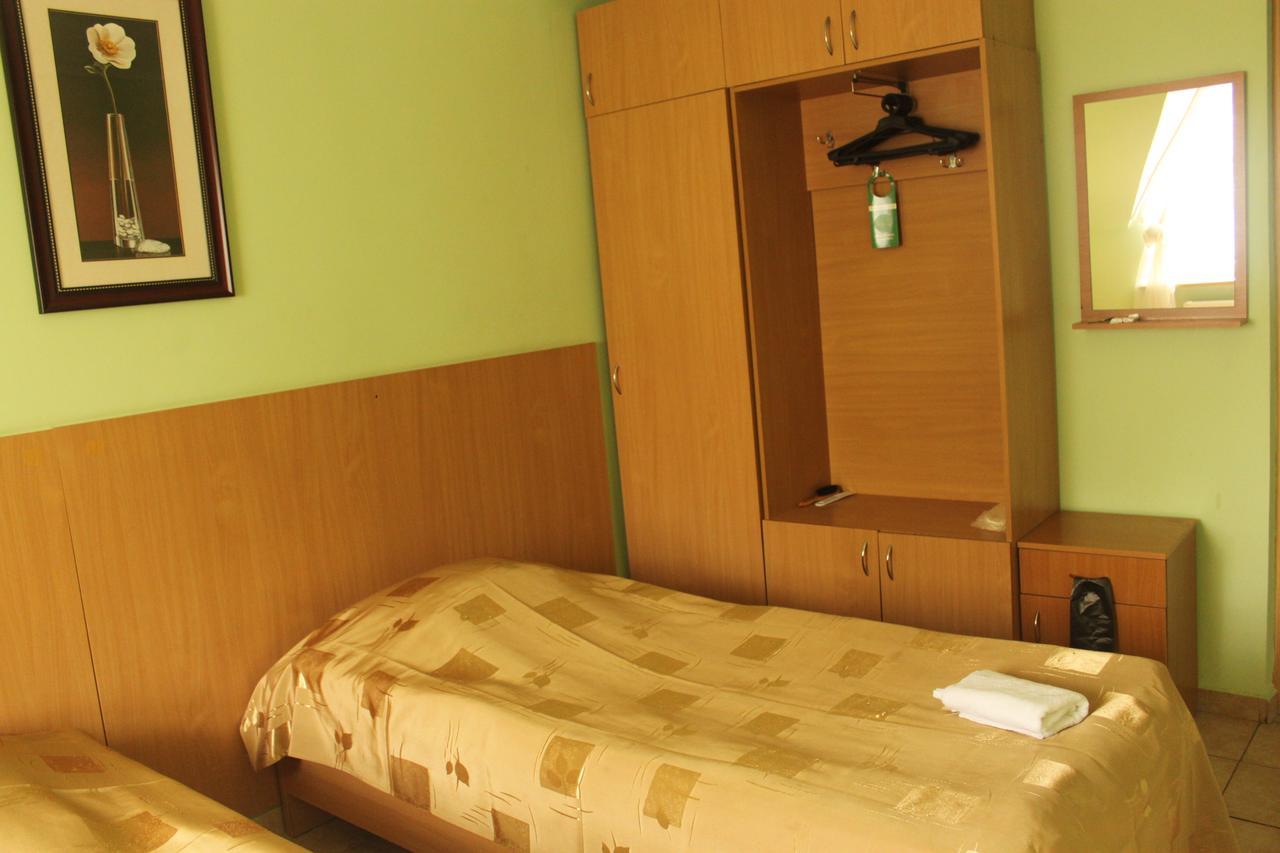 Mini-Hotel Verhovina Kiev Bagian luar foto